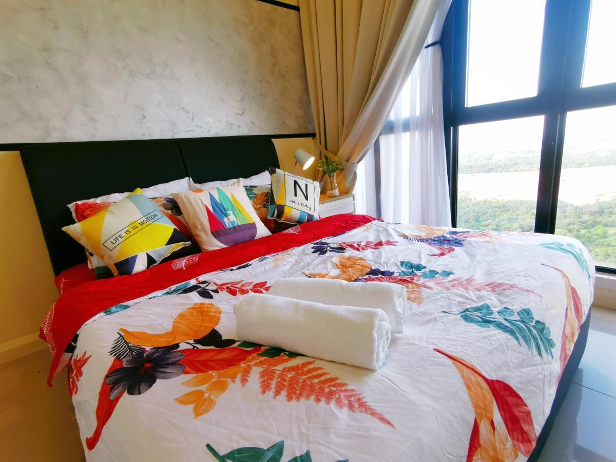 Legoland-Happyrainbow Suite At D'Pristine-8Pax With Lakeview Nusajaya  Exteriör bild