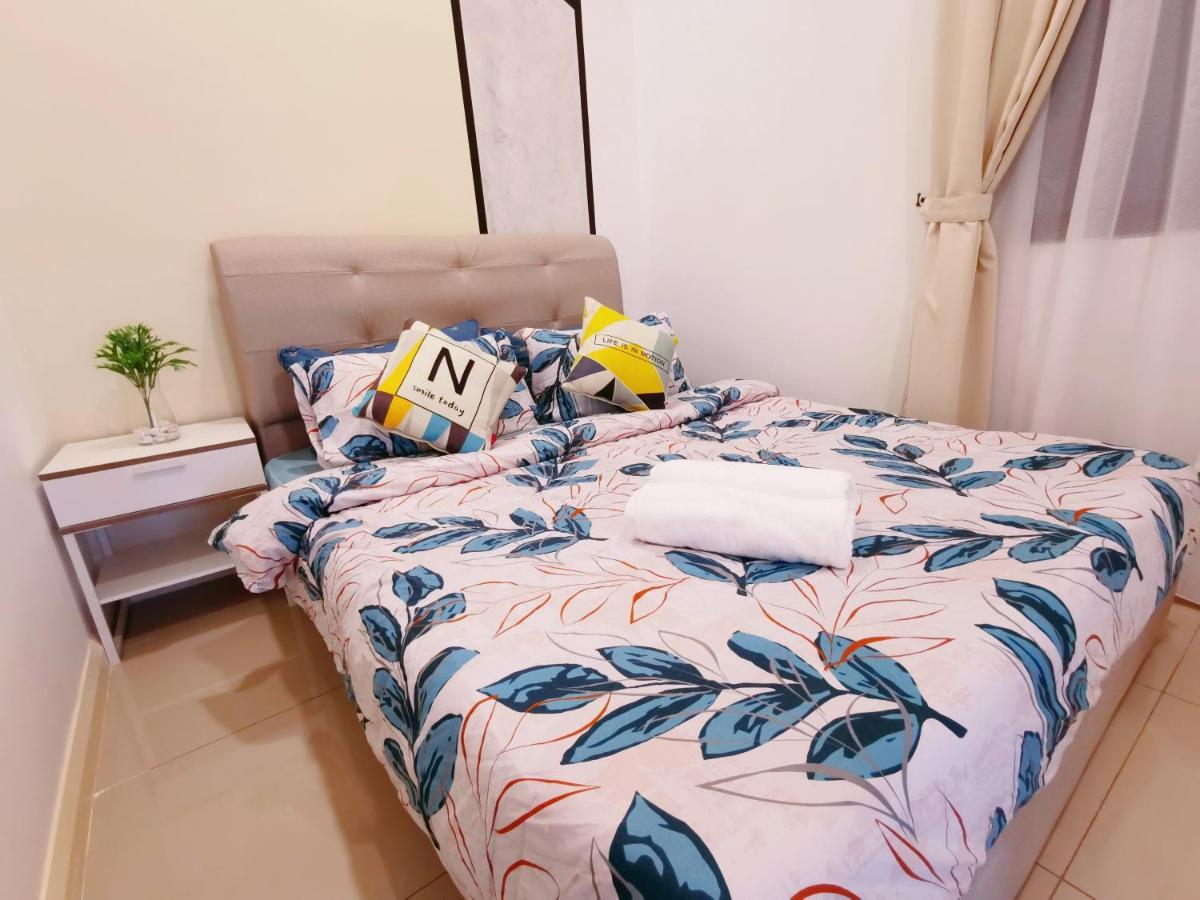 Legoland-Happyrainbow Suite At D'Pristine-8Pax With Lakeview Nusajaya  Exteriör bild